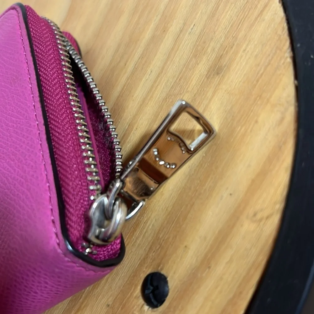 Coach - Picture 14 of 16